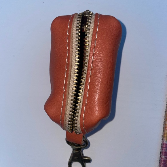 Portland Leather Dopp Keychain Satsuma color - Picture 3 of 4